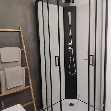 Appartement Avec Parking Prive