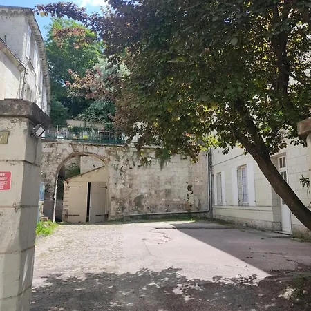 Avec Parking Prive Apartment Saumur